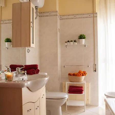 Domomea - Vespucci 4 *